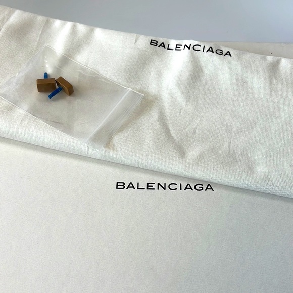 Balenciaga Wide Strap Leather Heels, size 38 - Picture 13 of 14